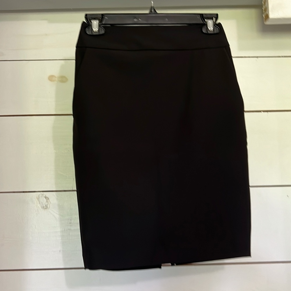 NEW WITH TAGS!! Express black pencil skirt